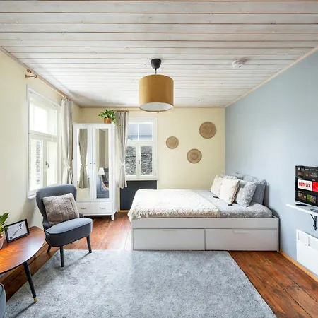 Apartment Garden Next To Telliskivi & Old Town Tallinn