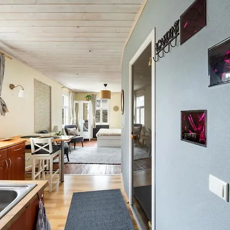 Apartment Garden Next To Telliskivi & Old Town Tallinn